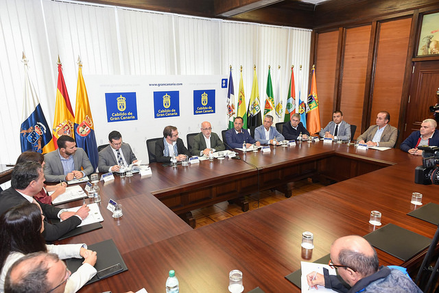 12_pacto-alcaldes3