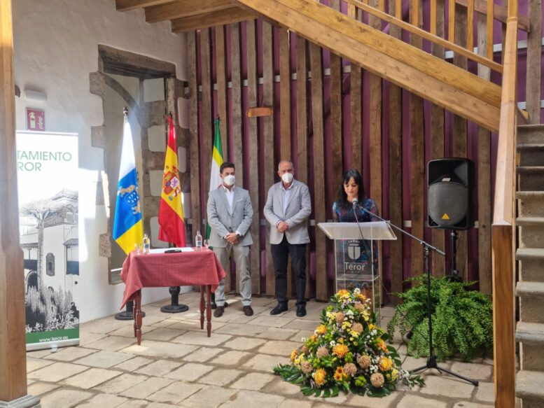 09_Casa-LosAlvarado_Recepcion-obra11