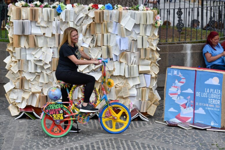 PLAZA-DE-LOS-LIBROS-202254