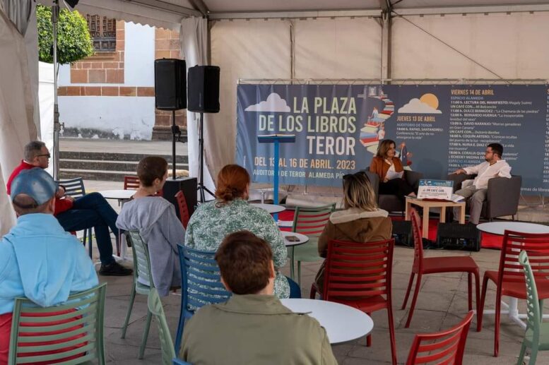15_plaza-libros14