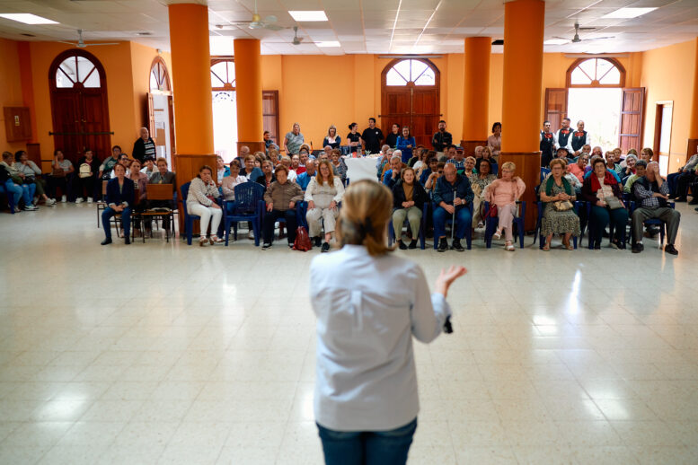 GALA DE MAYORES (20)