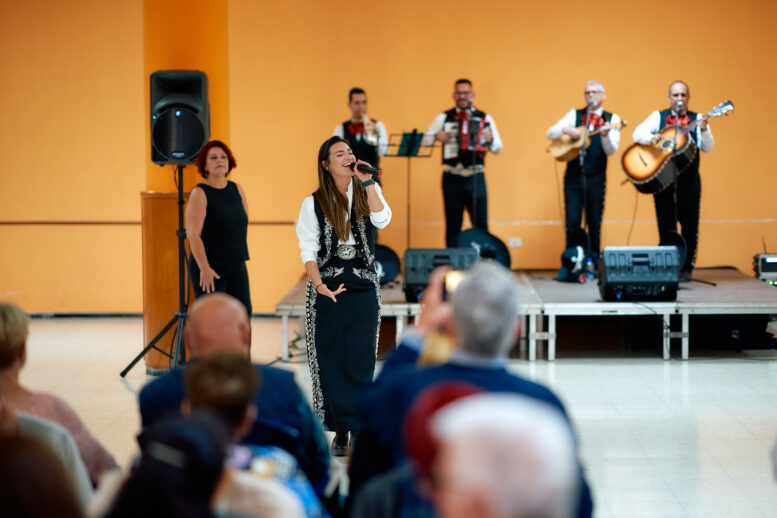 GALA DE MAYORES (61)