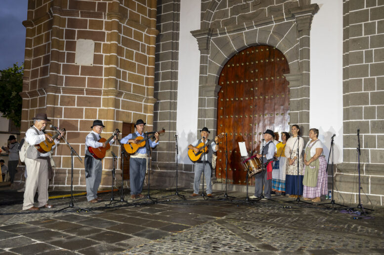 03_Romeria_470-watermarked
