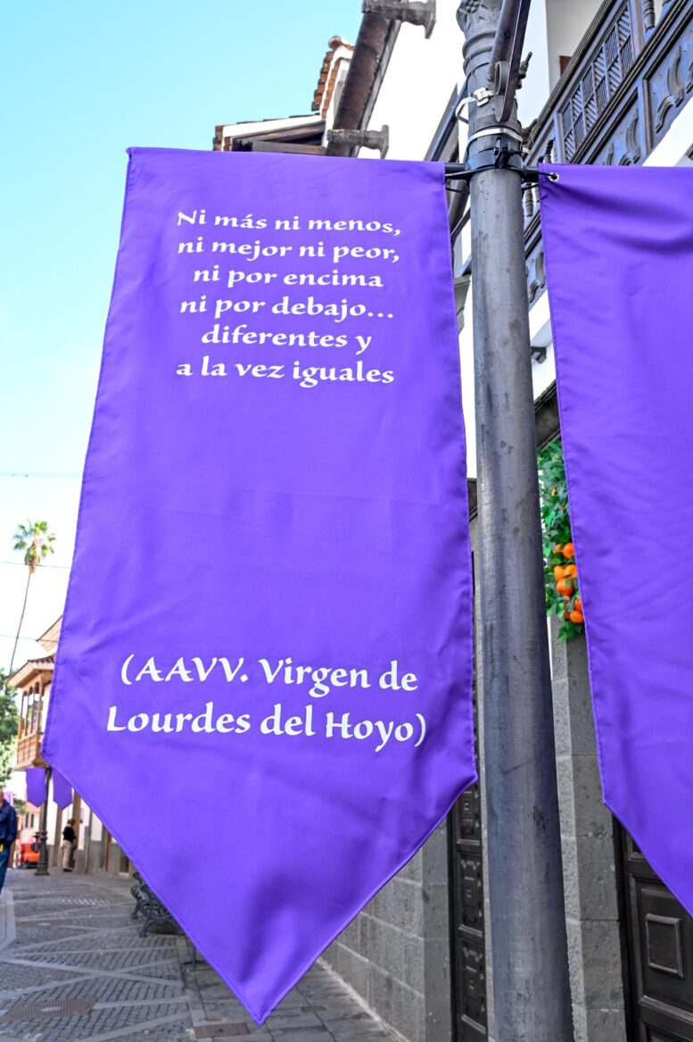 BANDEROLAS10