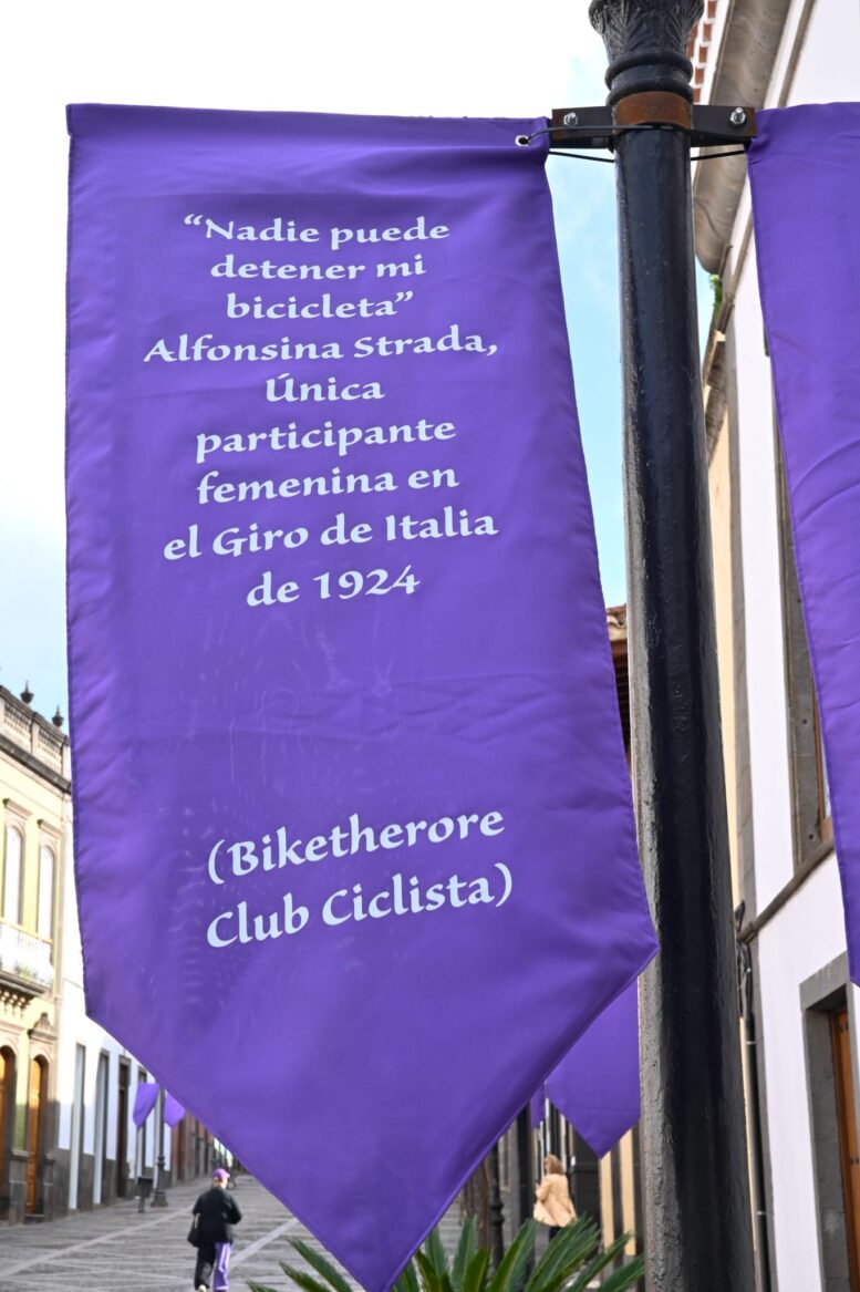 BANDEROLAS12