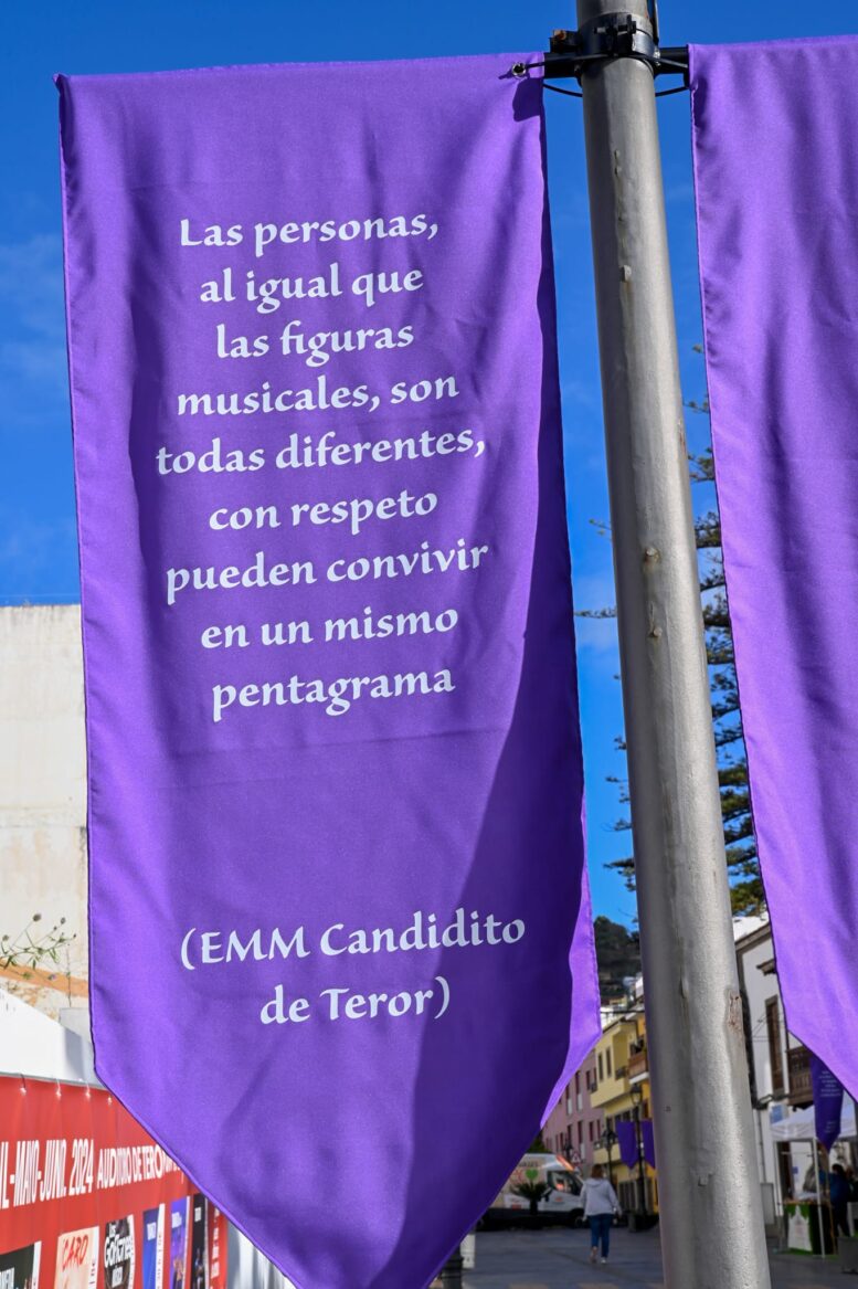 BANDEROLAS14
