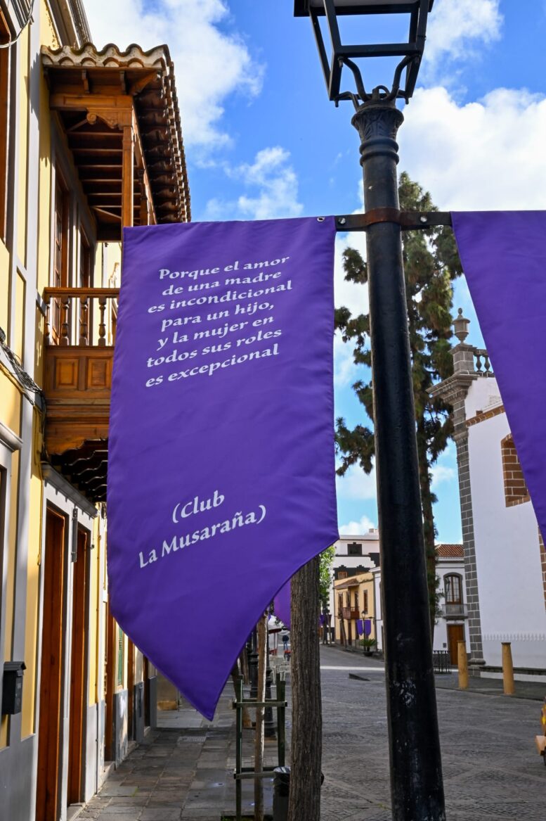 BANDEROLAS25
