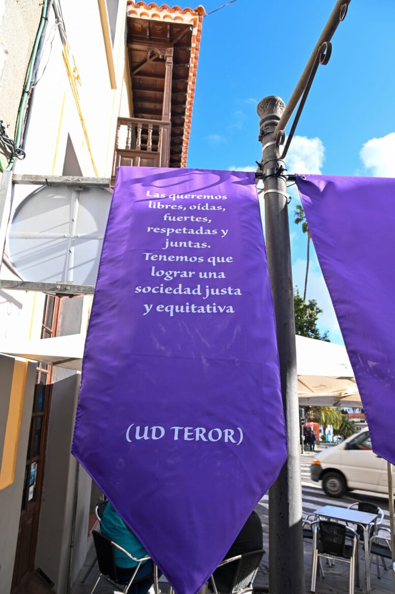 BANDEROLAS4
