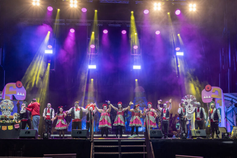 GALA-PASACALLES12