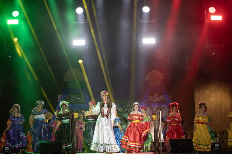 GALA-PASACALLES25
