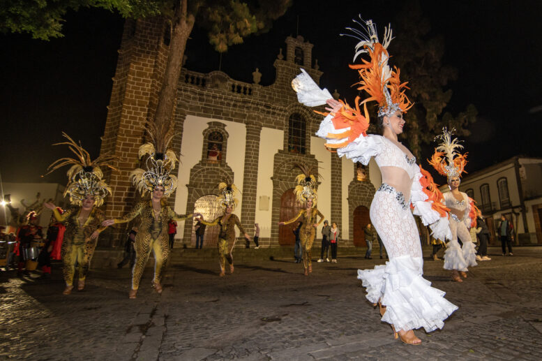 GALA-PASACALLES43