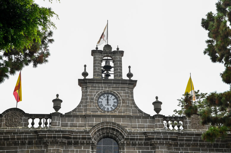 01_subida_bandera_01